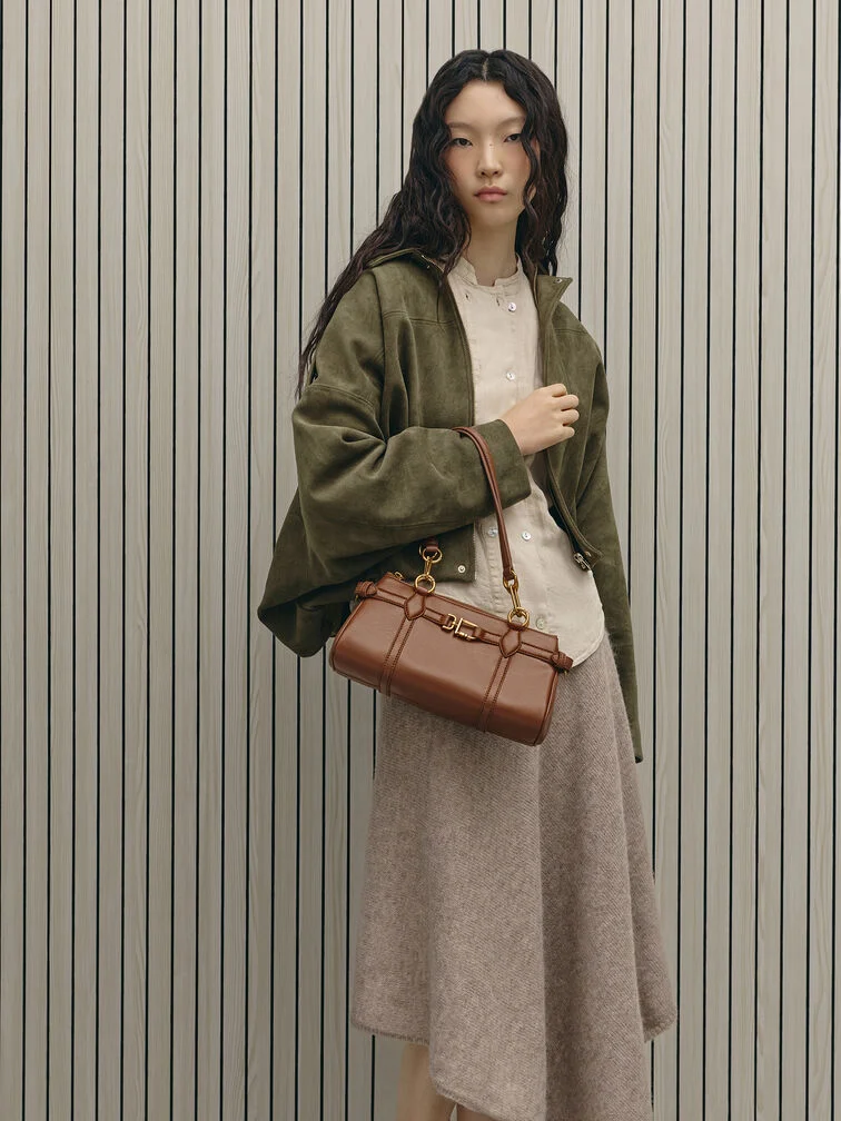 Túi đeo vai dáng dài Gwynne Metallic-Accent - Chocolate - Ảnh 6